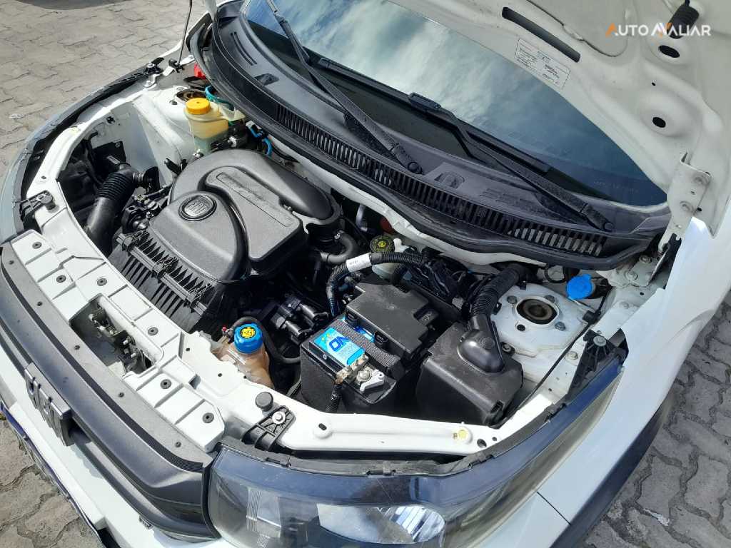 FIAT MOBI 1.0 EVO FLEX TREKKING MANUAL