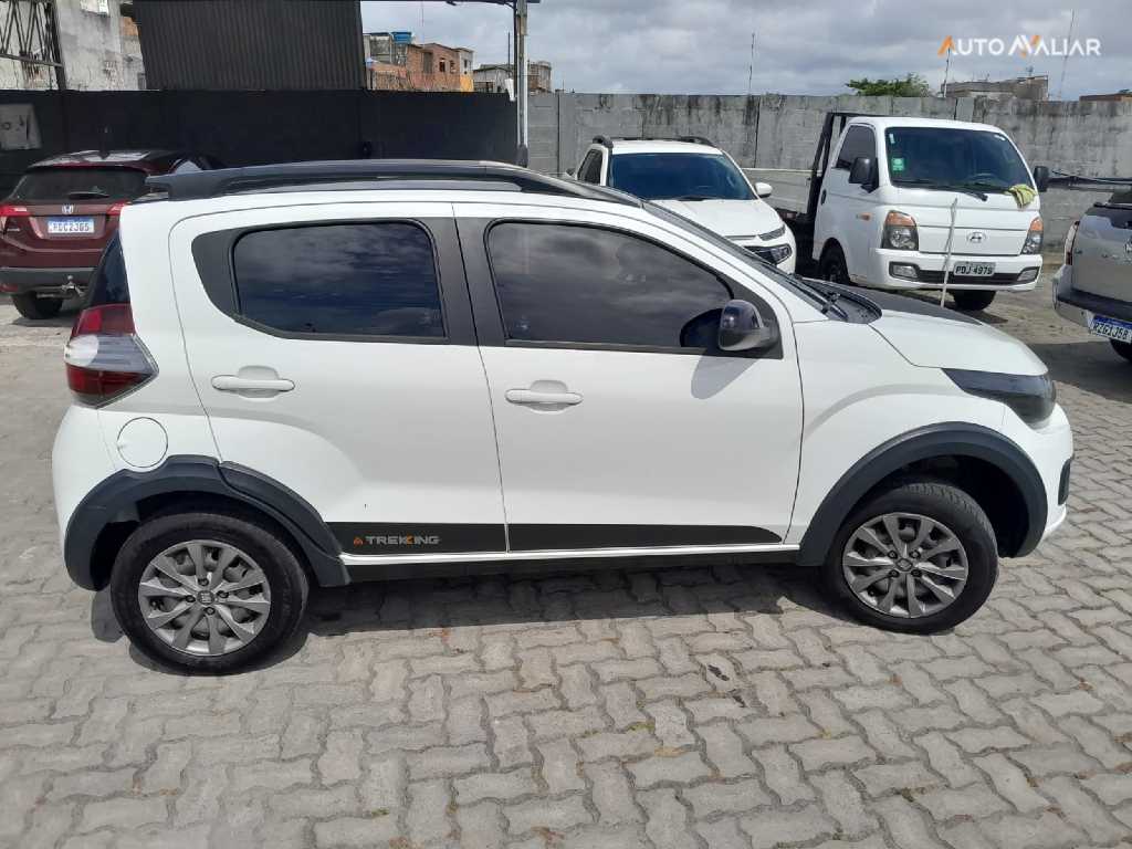 FIAT MOBI 1.0 EVO FLEX TREKKING MANUAL