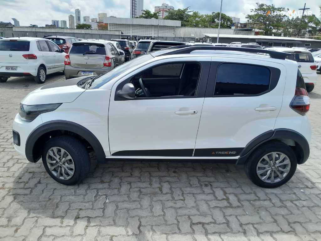 FIAT MOBI 1.0 EVO FLEX TREKKING MANUAL