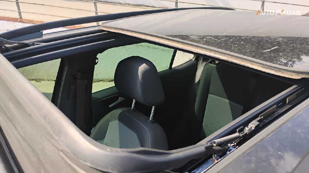 VOLKSWAGEN T-CROSS 1.0 200 TSI TOTAL FLEX COMFORTLINE AUTOM&Aacute;TICO