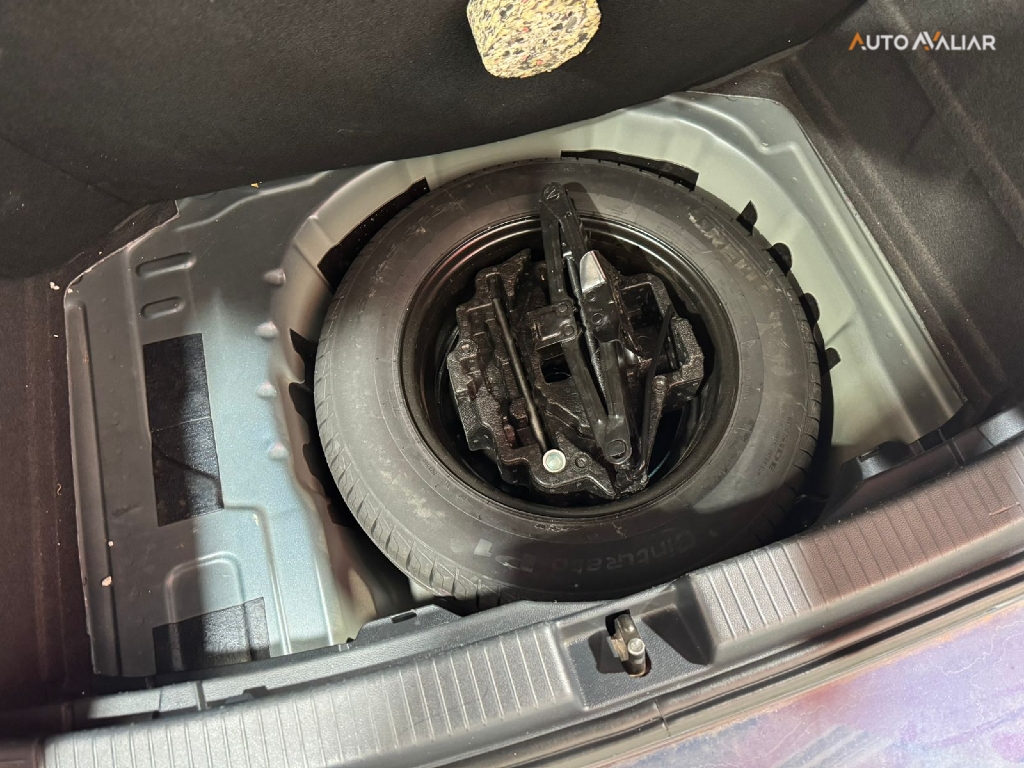 VOLKSWAGEN T-CROSS 1.0 200 TSI TOTAL FLEX AUTOM&Aacute;TICO