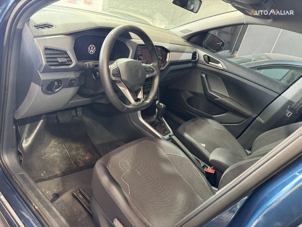 VOLKSWAGEN T-CROSS 1.0 200 TSI TOTAL FLEX AUTOM&Aacute;TICO