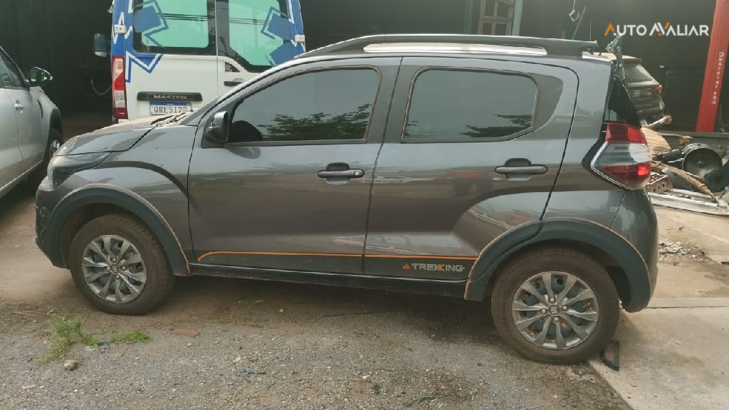 FIAT MOBI 1.0 EVO FLEX TREKKING MANUAL