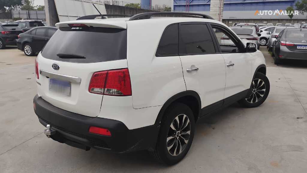 KIA SORENTO 2.4 EX 4X2 16V GASOLINA 4P AUTOMATICO
