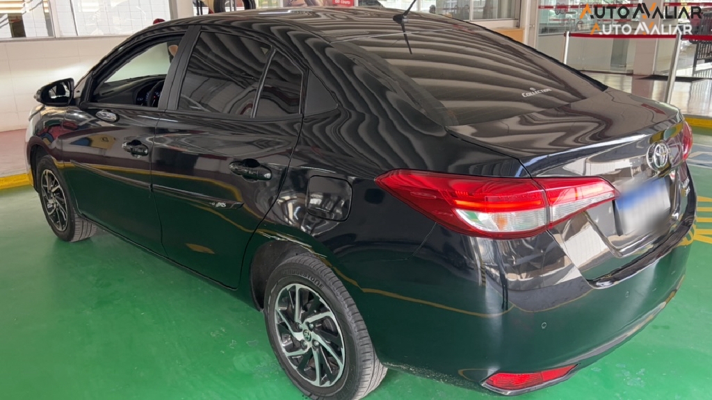 TOYOTA YARIS 1.5 16V FLEX SEDAN XLS MULTIDRIVE