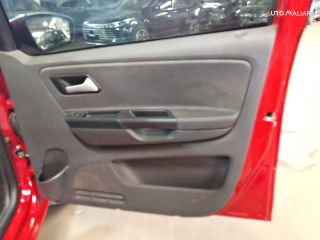 VOLKSWAGEN FOX 1.6 MI 8V FLEX 4P MANUAL