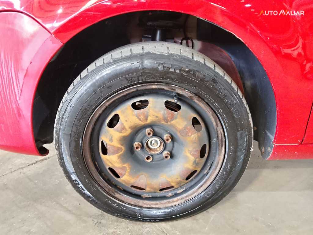 VOLKSWAGEN FOX 1.6 MI 8V FLEX 4P MANUAL