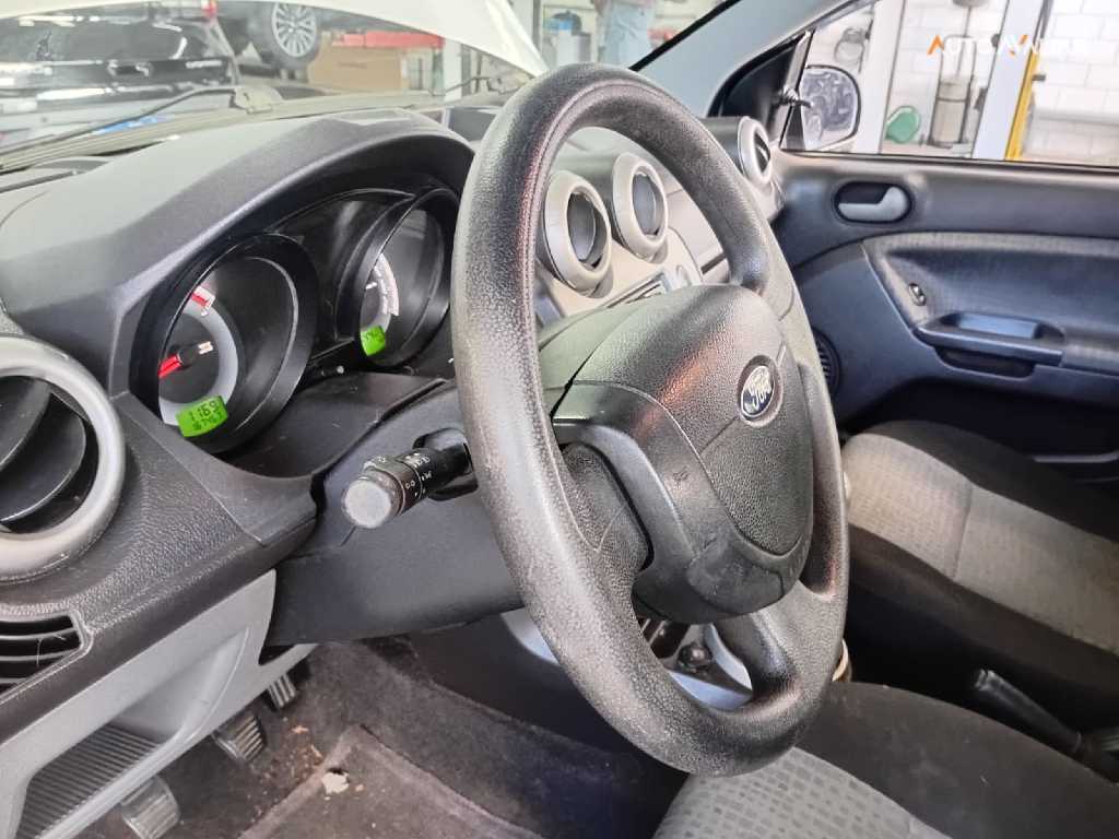 FORD FIESTA FIESTA SEDAN 1.6 16V FLEX MEC.