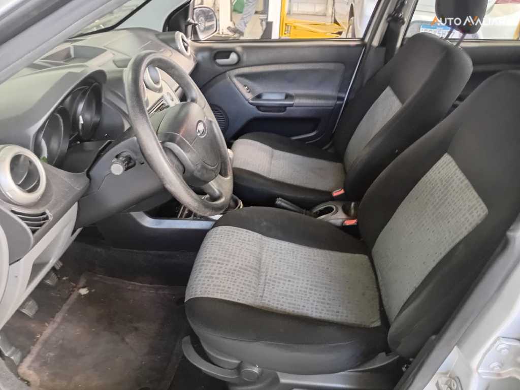 FORD FIESTA FIESTA SEDAN 1.6 16V FLEX MEC.