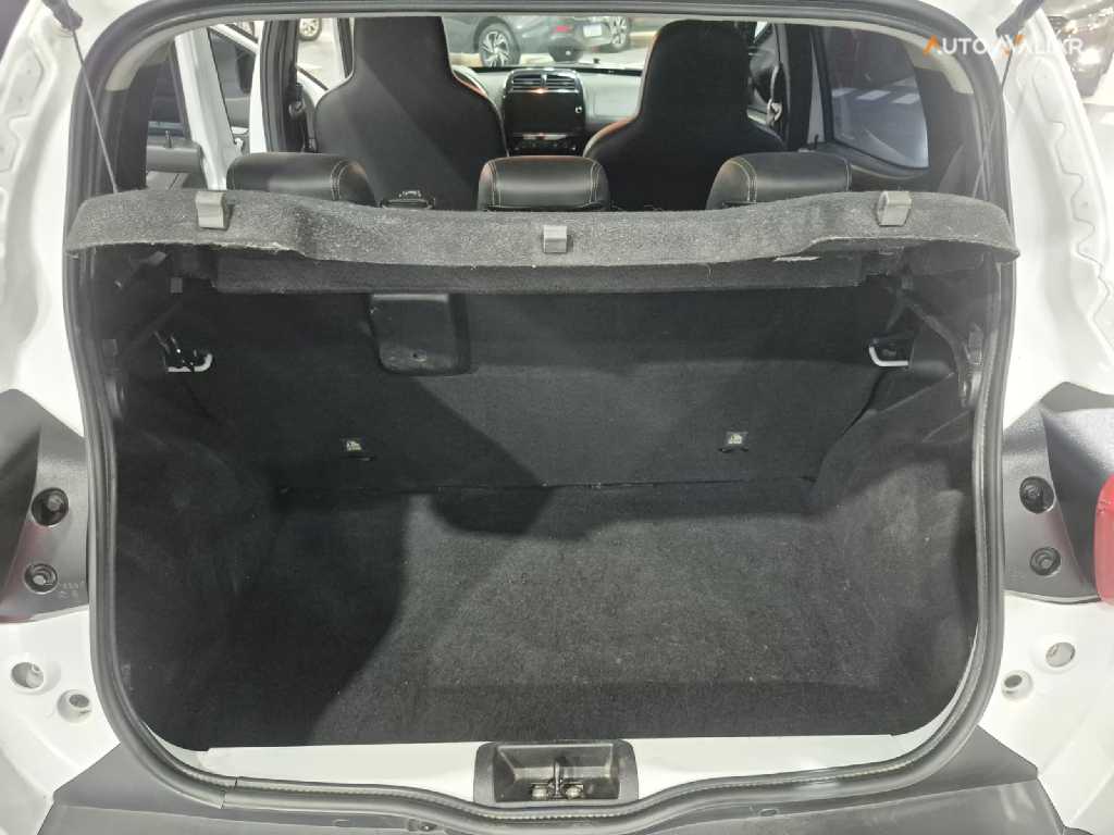 RENAULT KWID 1.0 12V SCE FLEX OUTSIDER MANUAL