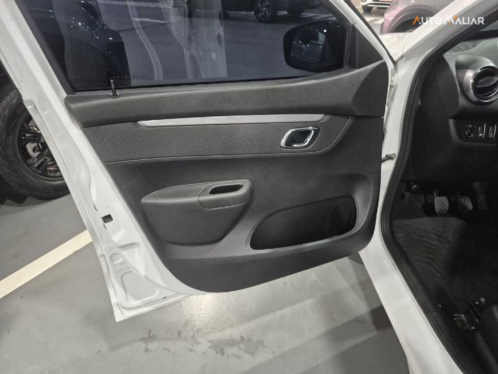 RENAULT KWID 1.0 12V SCE FLEX OUTSIDER MANUAL