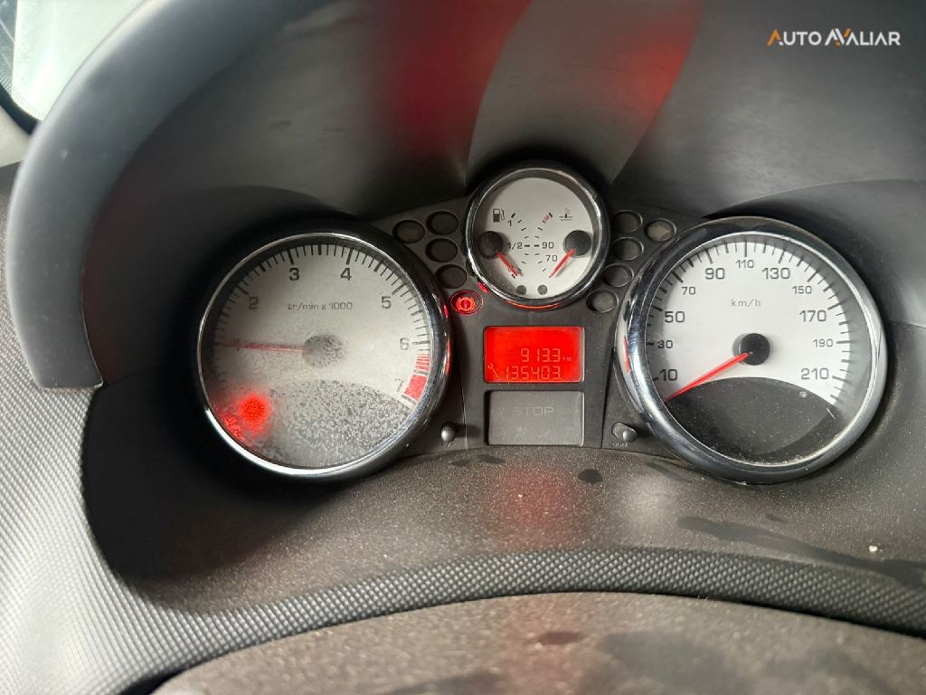 PEUGEOT 207 1.4 XR 8V FLEX 4P MANUAL