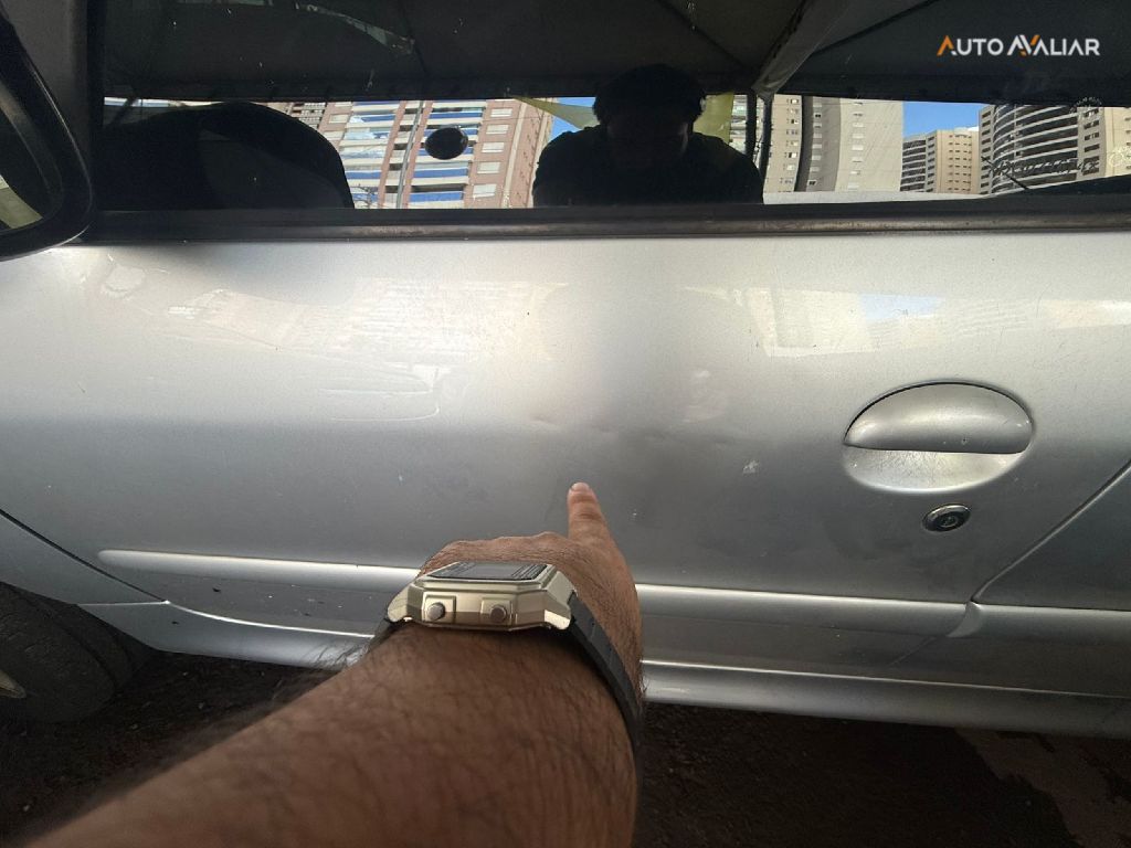 PEUGEOT 207 1.4 XR 8V FLEX 4P MANUAL