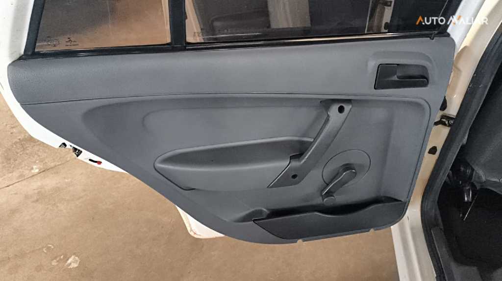 VOLKSWAGEN GOL 1.0 MI 8V FLEX 4P MANUAL G.IV