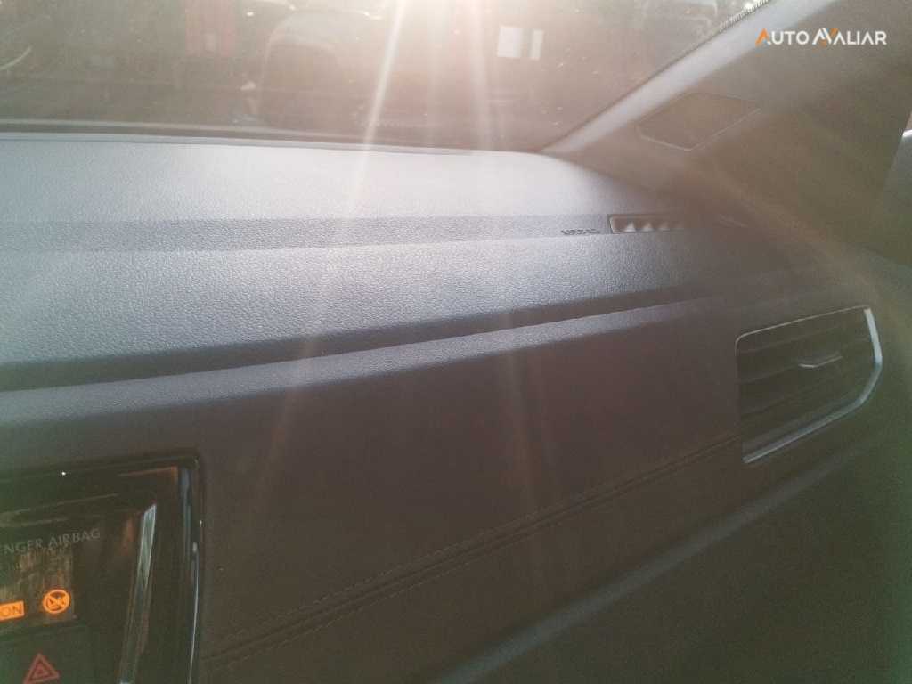 VOLKSWAGEN VIRTUS 1.0 200 TSI HIGHLINE AUTOM&Aacute;TICO