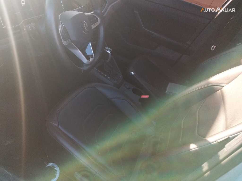 VOLKSWAGEN VIRTUS 1.0 200 TSI HIGHLINE AUTOM&Aacute;TICO