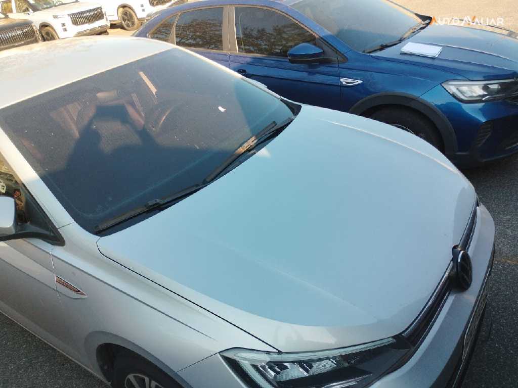 VOLKSWAGEN VIRTUS 1.0 200 TSI HIGHLINE AUTOM&Aacute;TICO