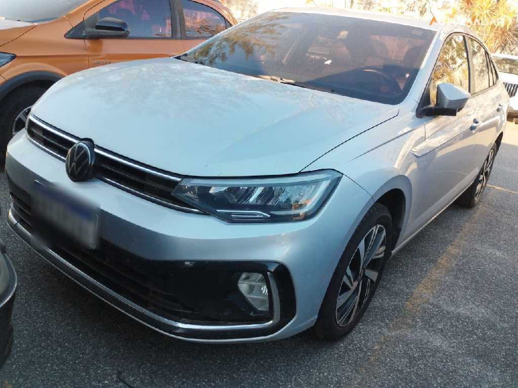 VOLKSWAGEN VIRTUS 1.0 200 TSI HIGHLINE AUTOM&Aacute;TICO