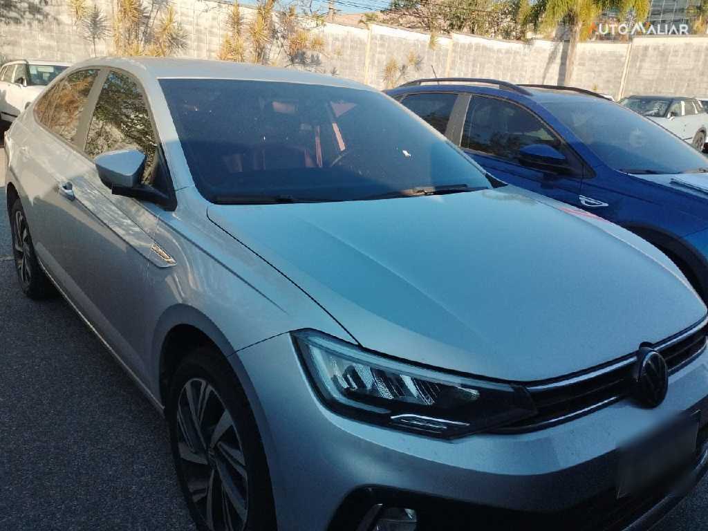 VOLKSWAGEN VIRTUS 1.0 200 TSI HIGHLINE AUTOM&Aacute;TICO