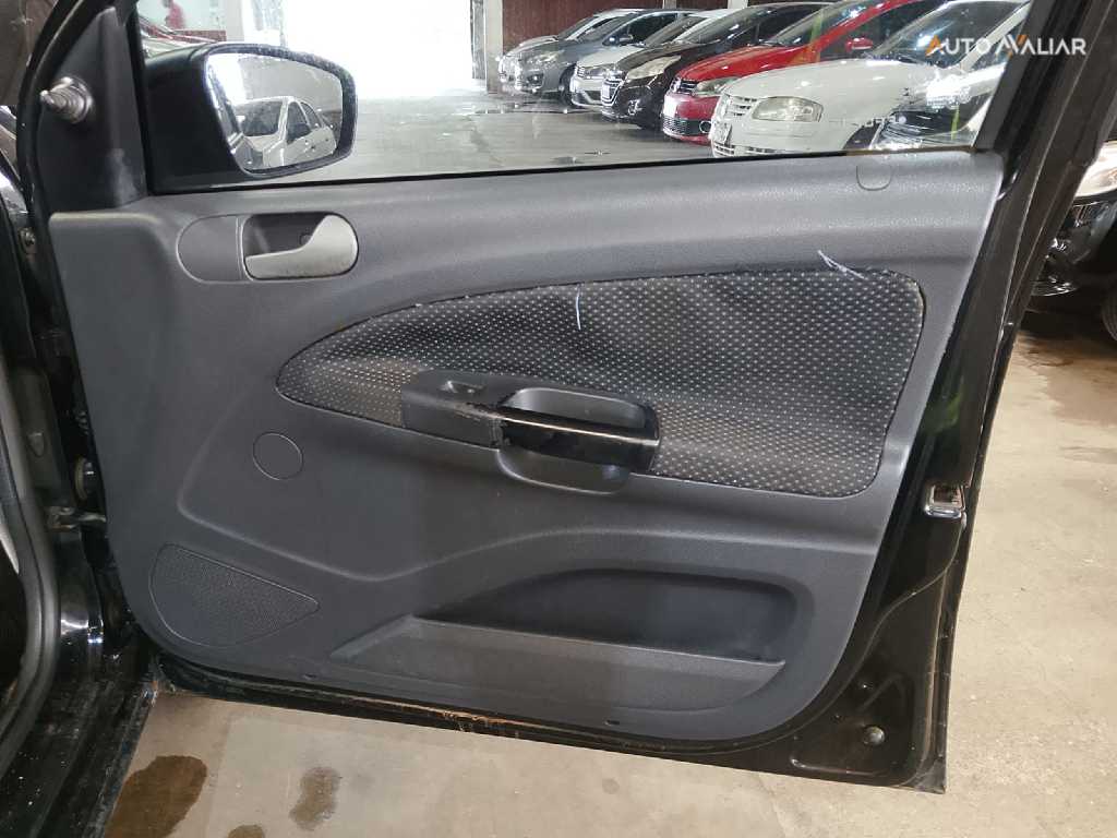 VOLKSWAGEN GOL 1.0 MI TRENDLINE 8V FLEX 4P MANUAL