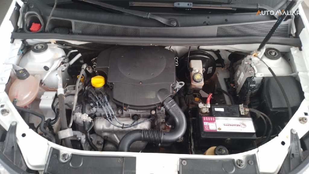 RENAULT SANDERO 1.6 DYNAMIQUE 8V FLEX 4P AUTOMATIZADO