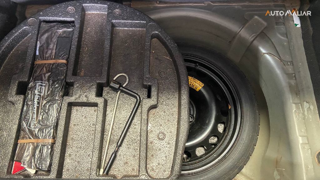 CHEVROLET ONIX 1.4 MPFI LT 8V FLEX 4P MANUAL