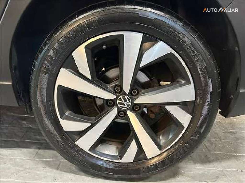 VOLKSWAGEN NIVUS 1.0 200 TSI TOTAL FLEX HIGHLINE AUTOM&Aacute;TICO