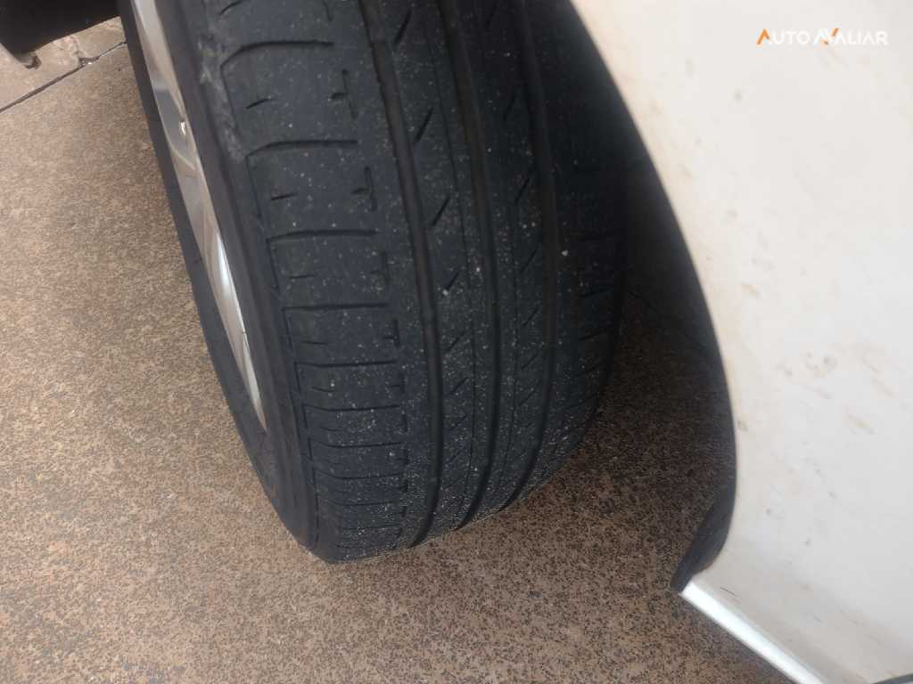 CHEVROLET ONIX 1.0 TURBO FLEX PLUS LT MANUAL