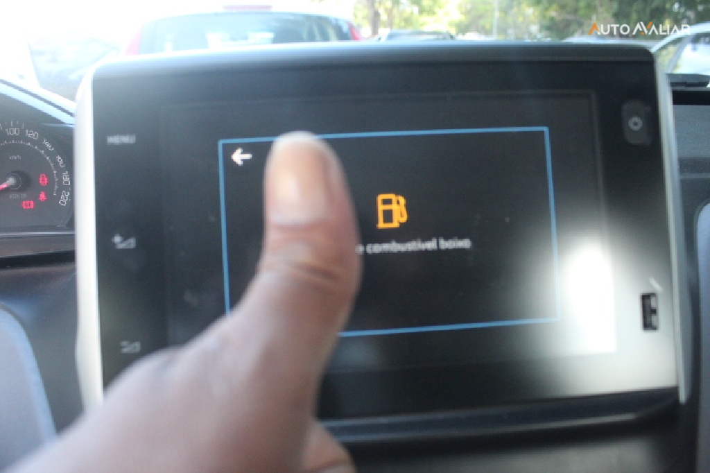 PEUGEOT 208 1.2 ALLURE 12V FLEX 4P MANUAL