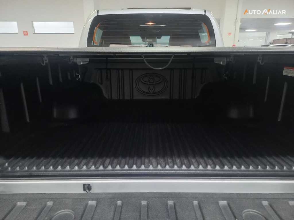 TOYOTA HILUX 2.7 SRV 4X2 CD 16V FLEX 4P AUTOMATICO
