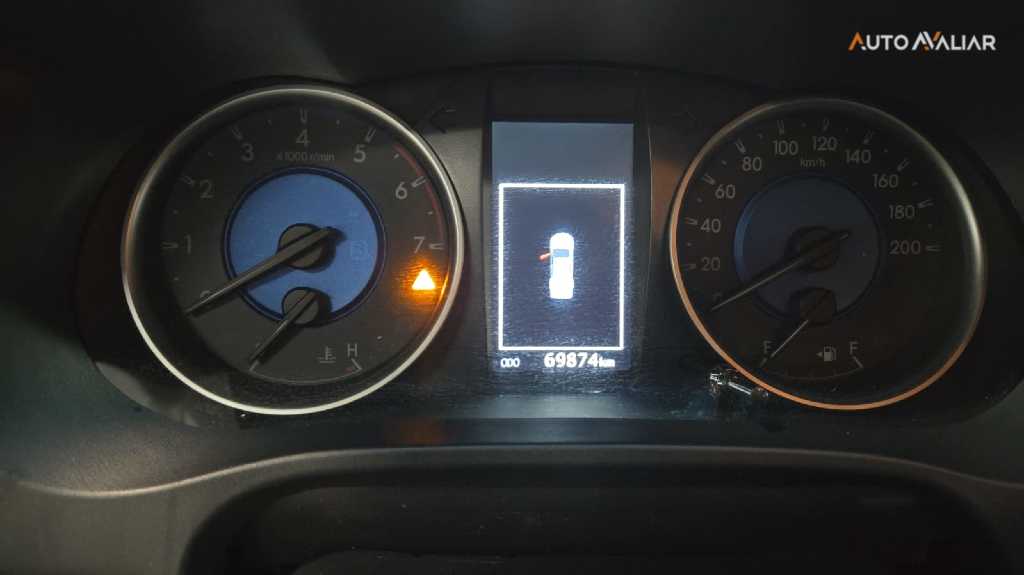 TOYOTA HILUX 2.7 SRV 4X2 CD 16V FLEX 4P AUTOMATICO