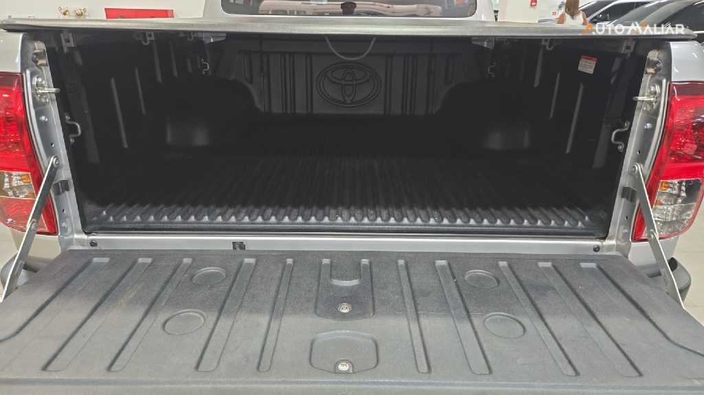 TOYOTA HILUX 2.7 SRV 4X2 CD 16V FLEX 4P AUTOMATICO