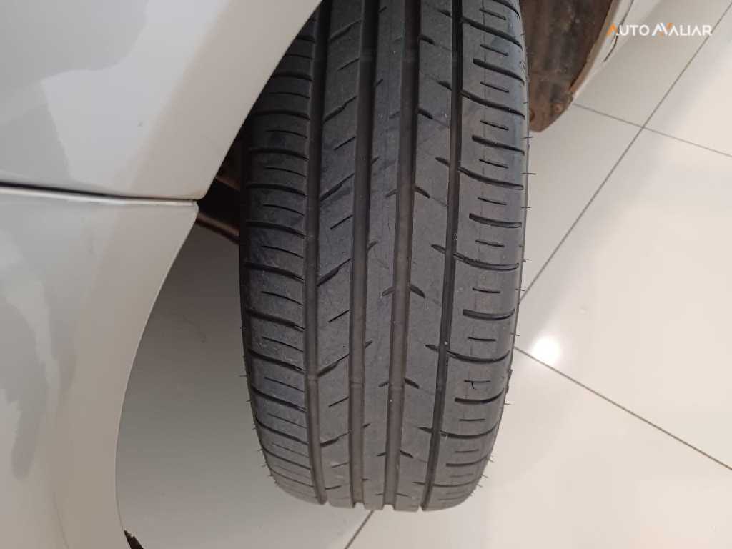 VOLKSWAGEN FOX 1.0 MI 8V FLEX 4P MANUAL