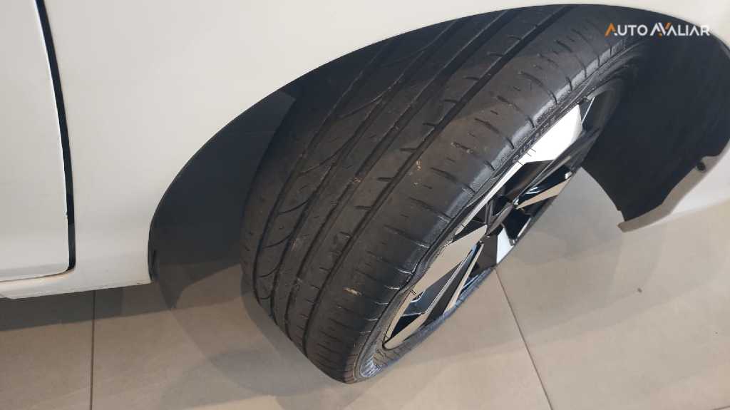 HONDA CITY 1.5 I-VTEC FLEX HATCH TOURING CVT