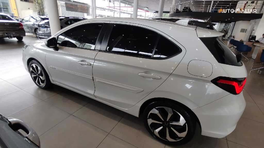 HONDA CITY 1.5 I-VTEC FLEX HATCH TOURING CVT