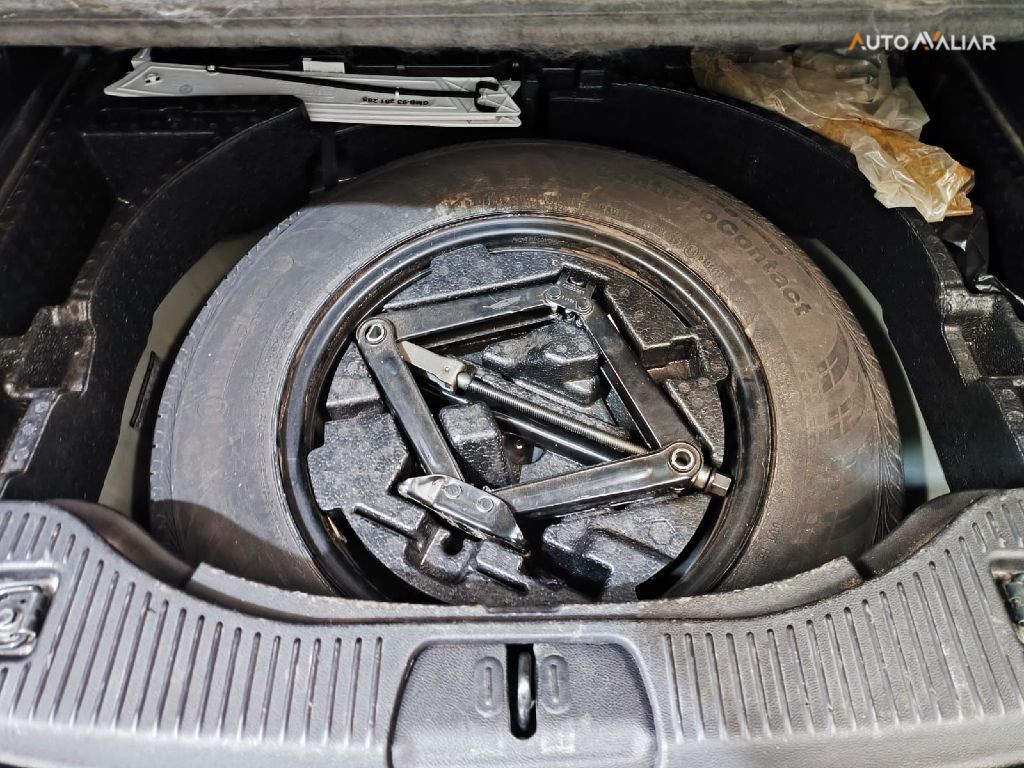 CHEVROLET TRACKER 1.8 MPFI LTZ 4X2 16V FLEX 4P AUTOMATICO