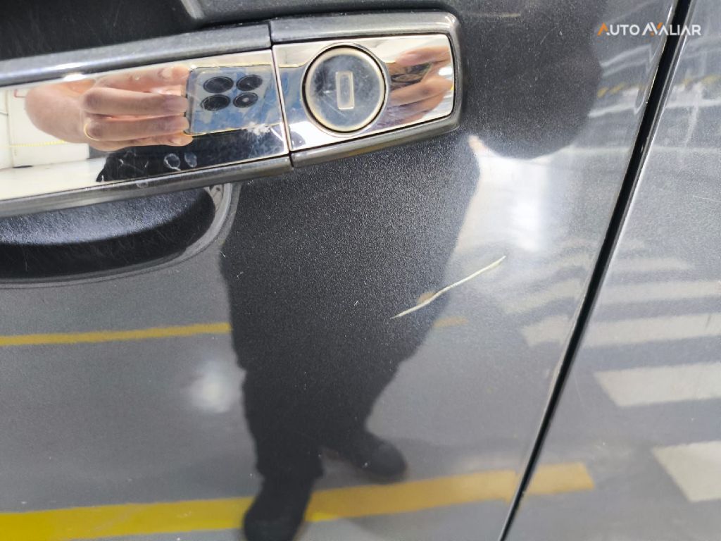 CHEVROLET TRACKER 1.8 MPFI LTZ 4X2 16V FLEX 4P AUTOMATICO