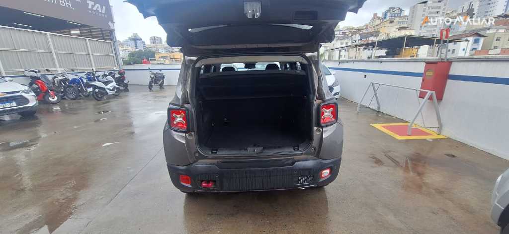 JEEP RENEGADE 2.0 16V TURBO DIESEL TRAILHAWK 4P 4X4 AUTOMATICO