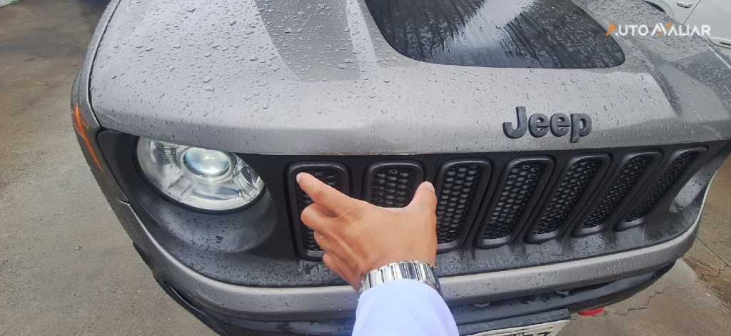 JEEP RENEGADE 2.0 16V TURBO DIESEL TRAILHAWK 4P 4X4 AUTOMATICO