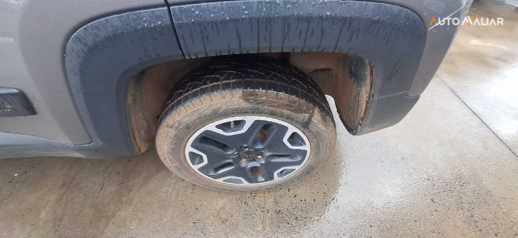 JEEP RENEGADE 2.0 16V TURBO DIESEL TRAILHAWK 4P 4X4 AUTOMATICO