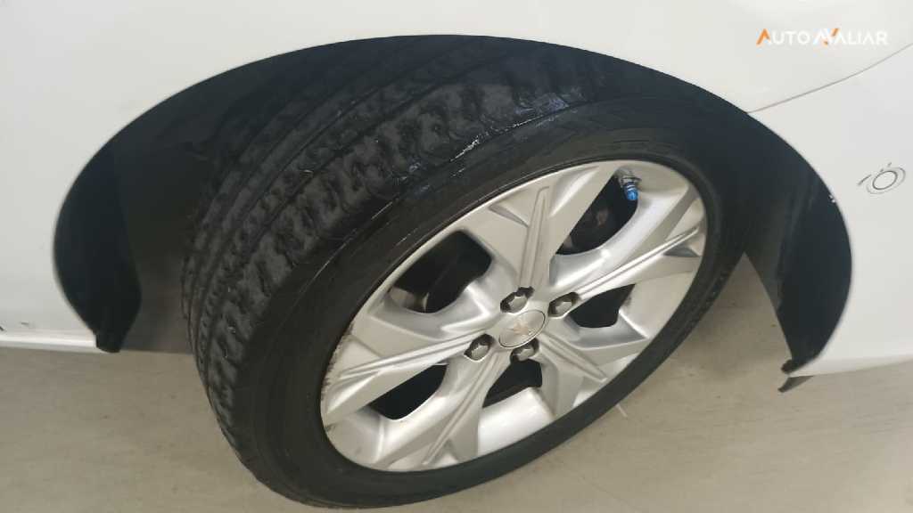 CHEVROLET ONIX Plus 1.0 Turbo AT Premier 2