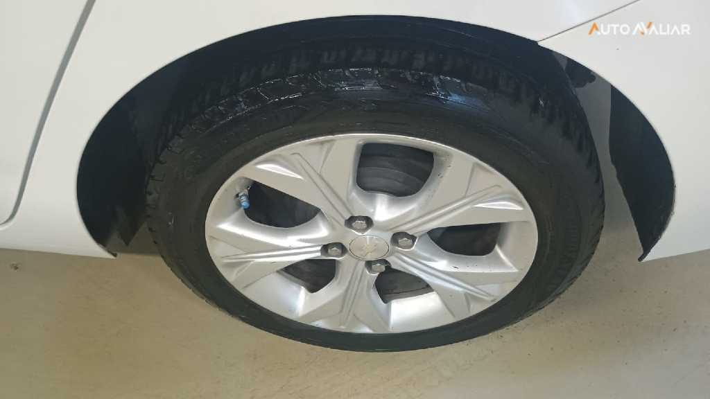 CHEVROLET ONIX Plus 1.0 Turbo AT Premier 2