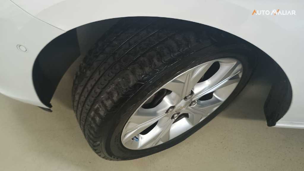 CHEVROLET ONIX Plus 1.0 Turbo AT Premier 2