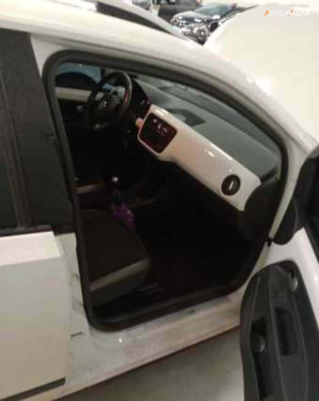 VOLKSWAGEN CROSS UP 1.0 TSI 12V FLEX 4P MANUAL