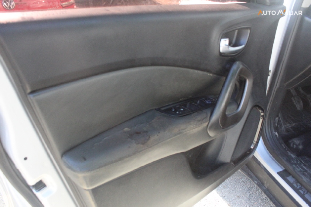 FIAT TORO 2.0 16V TURBO DIESEL FREEDOM MANUAL