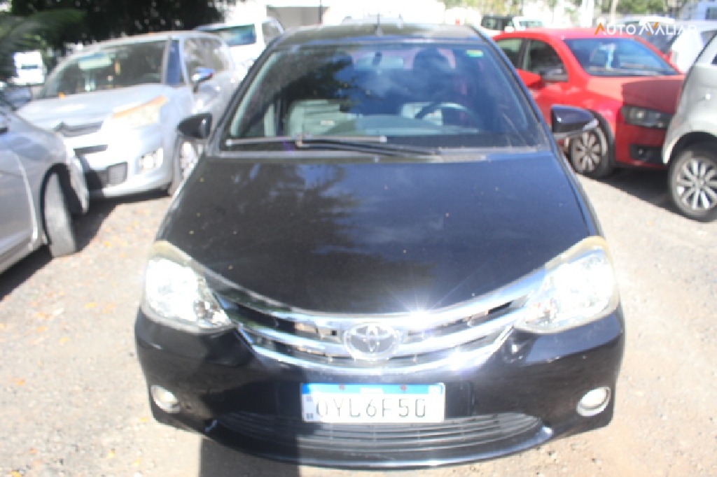TOYOTA ETIOS 1.5 PLATINUM SEDAN 16V FLEX 4P MANUAL