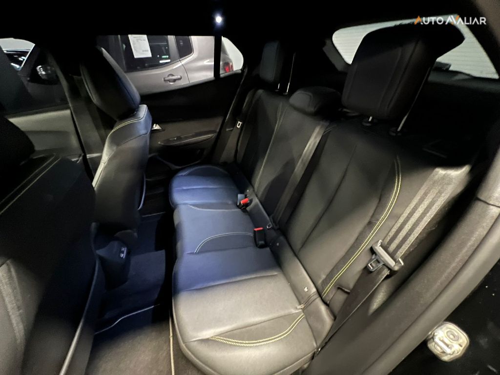 PEUGEOT 2008 1.0 TURBO 200 FLEX GT CVT