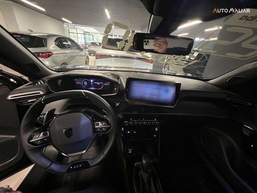 PEUGEOT 2008 1.0 TURBO 200 FLEX GT CVT