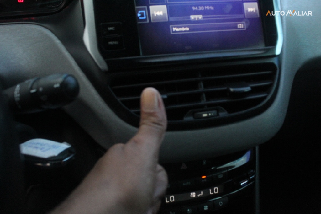 PEUGEOT 208 1.6 ALLURE 16V FLEX 4P AUTOMATICO