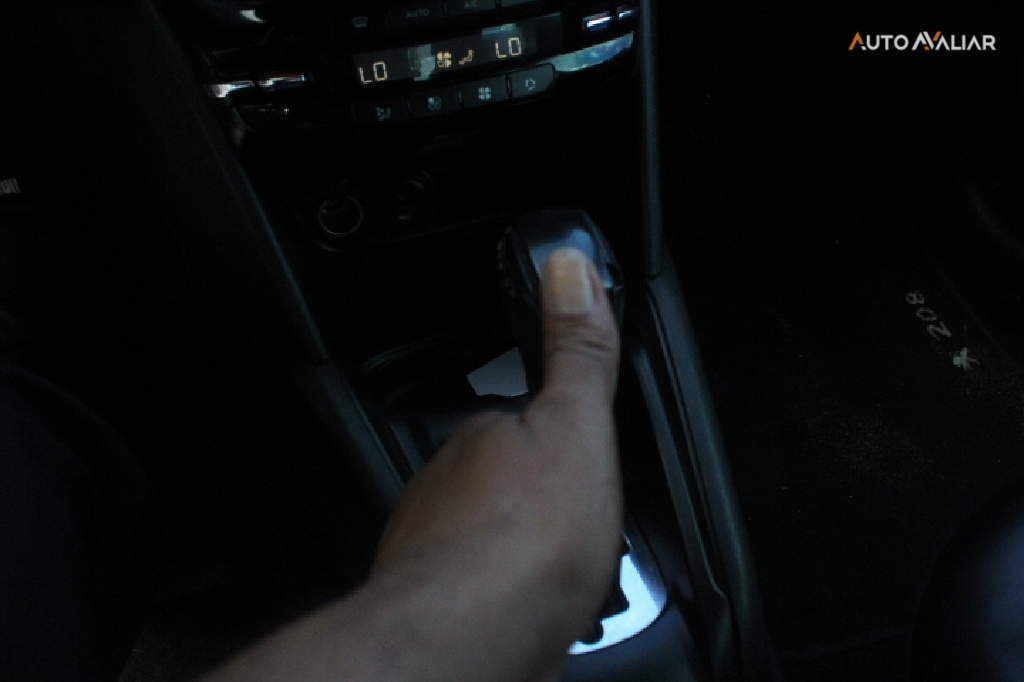 PEUGEOT 208 1.6 ALLURE 16V FLEX 4P AUTOMATICO